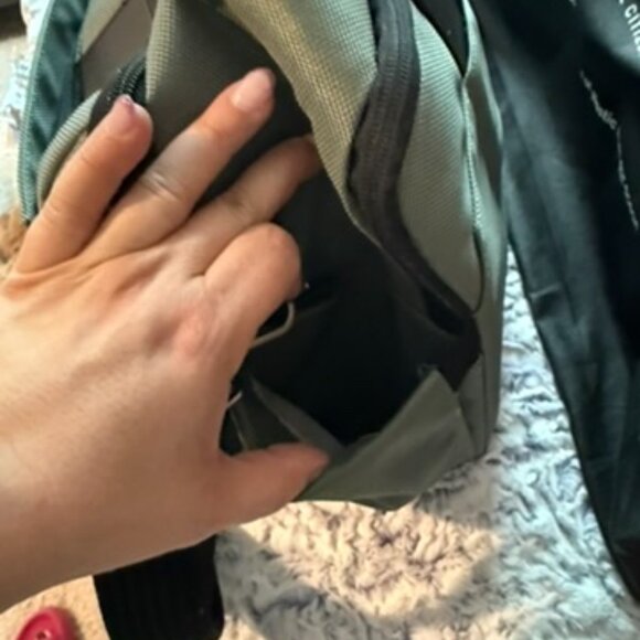 NWOT SOLGAARD Voyager Weekender in Galway Green - Retails $245 - Picture 6 of 16